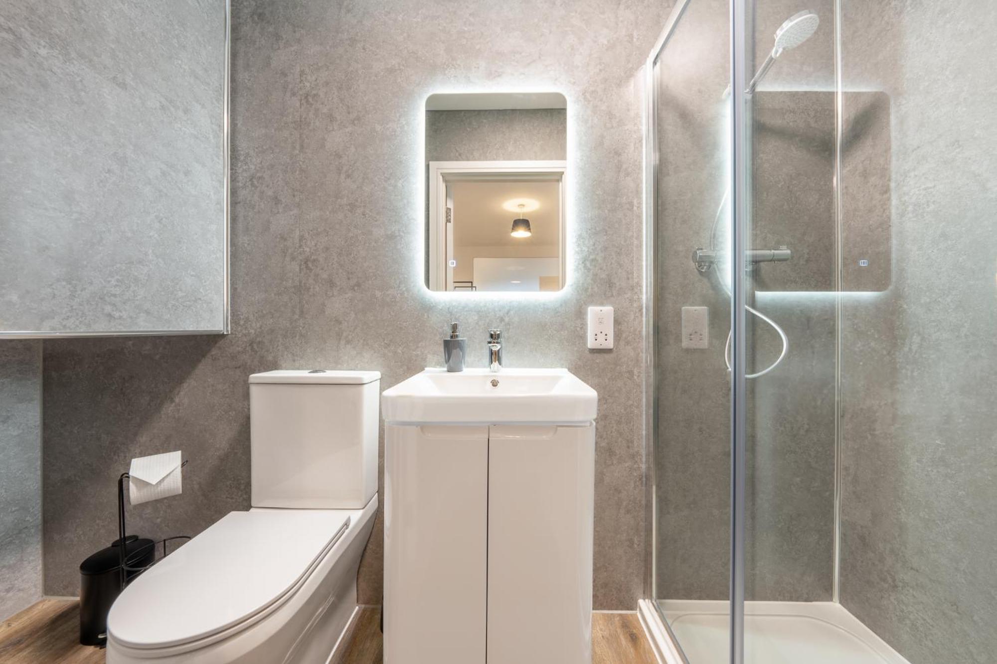 Apartment The Hertfordshire Hideaway - Entire - Free Parking - 2 Bedroom 2 Bathroom - 20minutes Into London